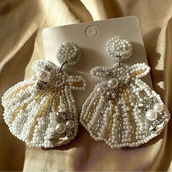 Anthropologie Beach Seashell Pearl Beaded Earrings Brand New - Picture 4 of 7